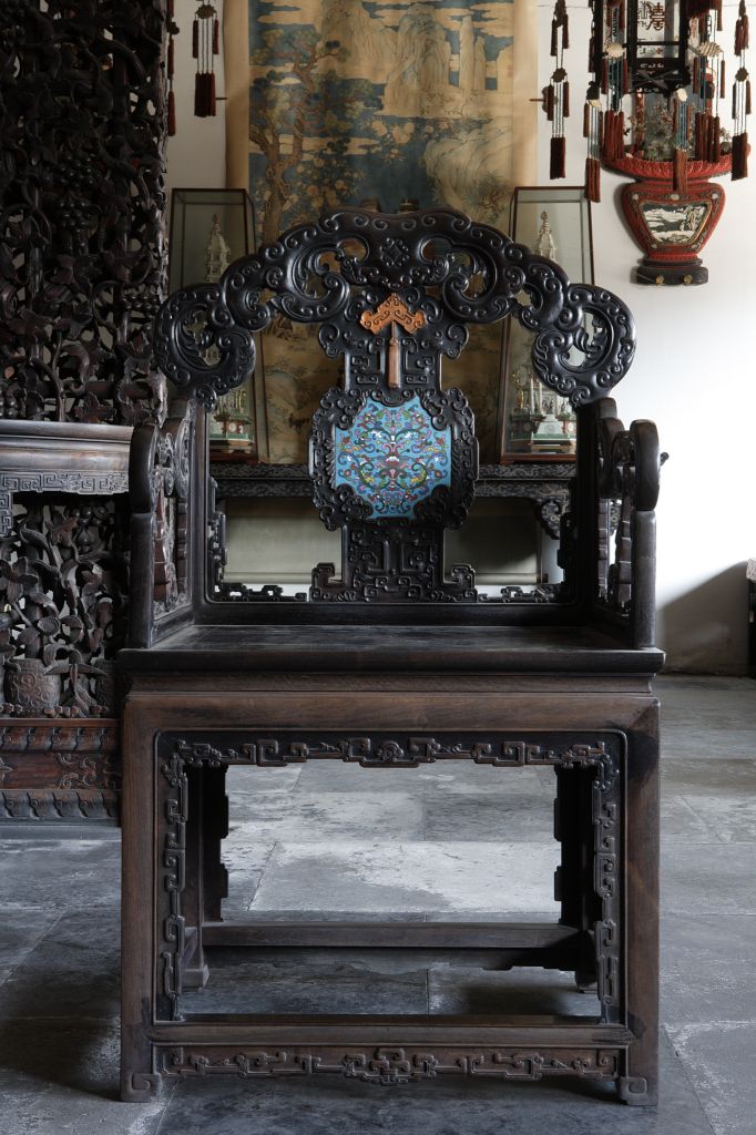 图片[1]-Red sandalwood inlaid enamel armchair-China Archive